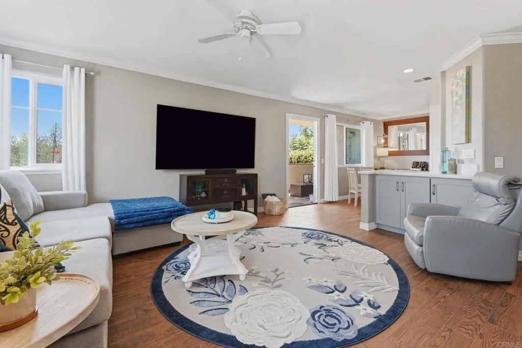 3475 Paseo De Brisas 37