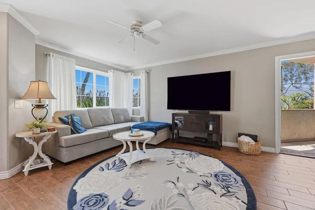 3475 Paseo De Brisas 37