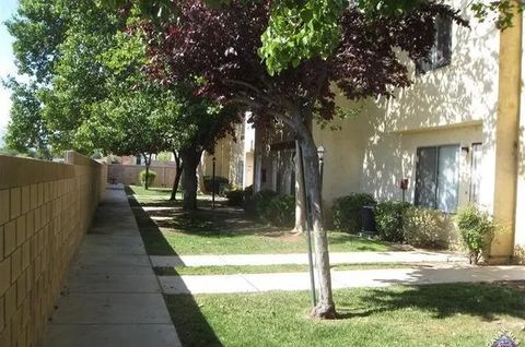 1750 E Avenue Q14 20 Palmdale CA 93550