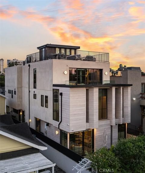 Photo of 442 Sherman Canal, Venice, CA 90291 (MLS # IG26059744)