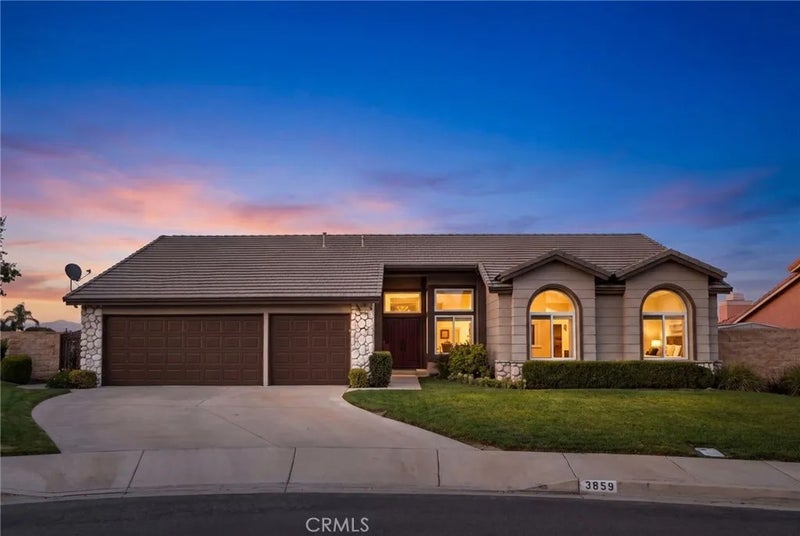 3859 Dove Tree Avenue