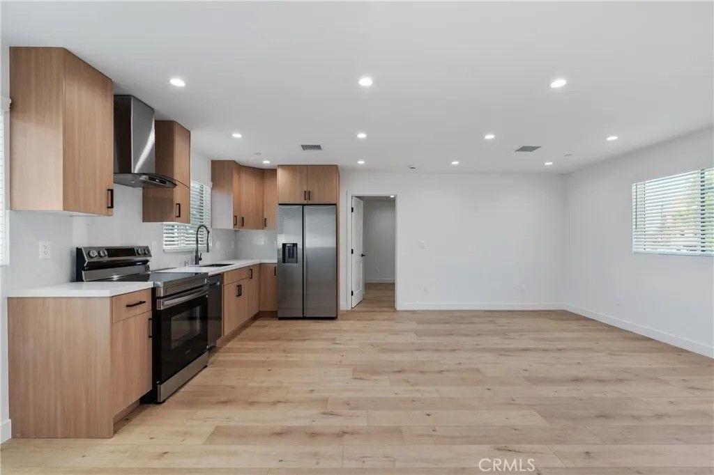 Photo of 11142 Woodley Avenue #1/2, Granada Hills, CA 91344 (MLS # BB26000845)