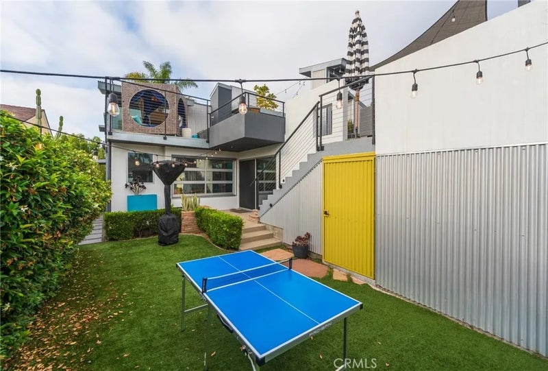 358 Santa Ana