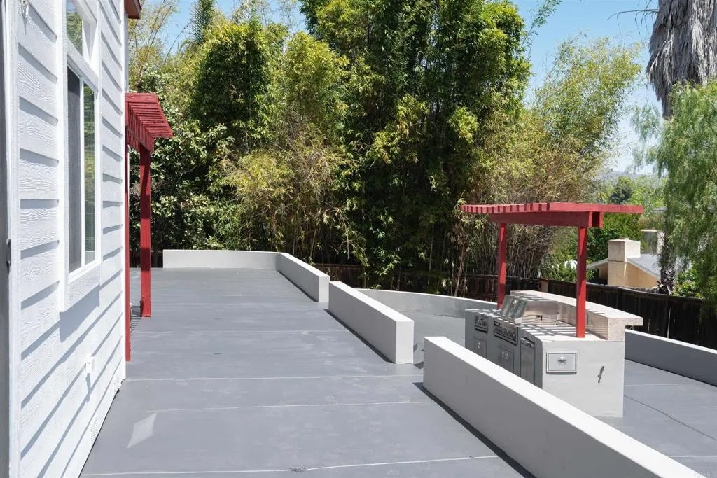441 Rancho Santa Fe Rd