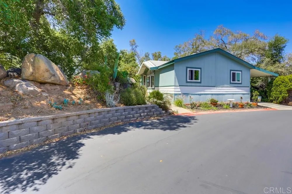 1750 W Citracado Parkway 157