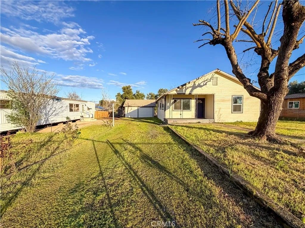 Photo of 1766 18th St, Oroville, CA 95965 (MLS # SN26034875)