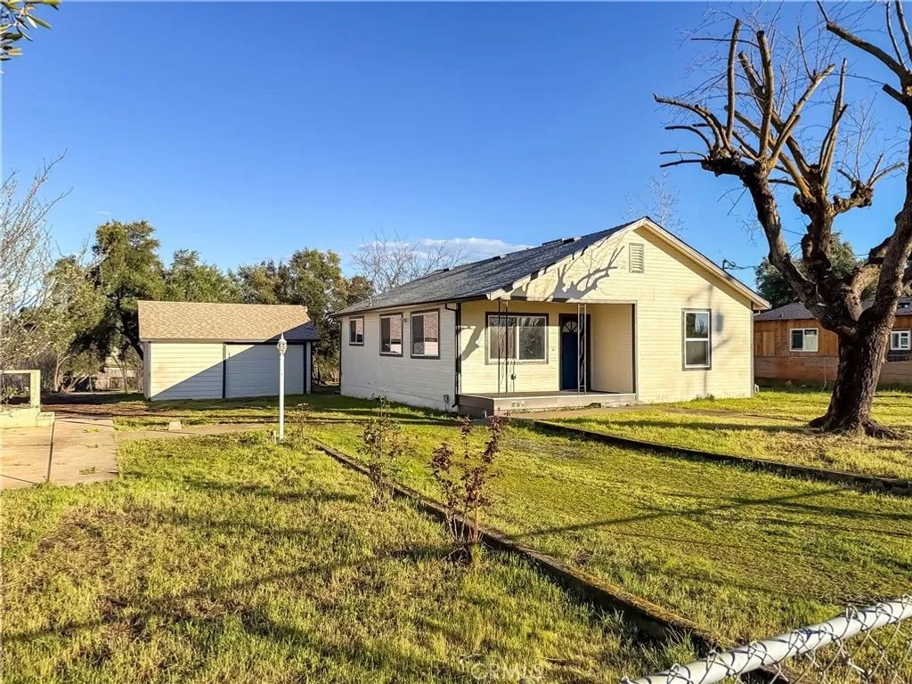 Photo of 1766 18th St, Oroville, CA 95965 (MLS # SN26034875)