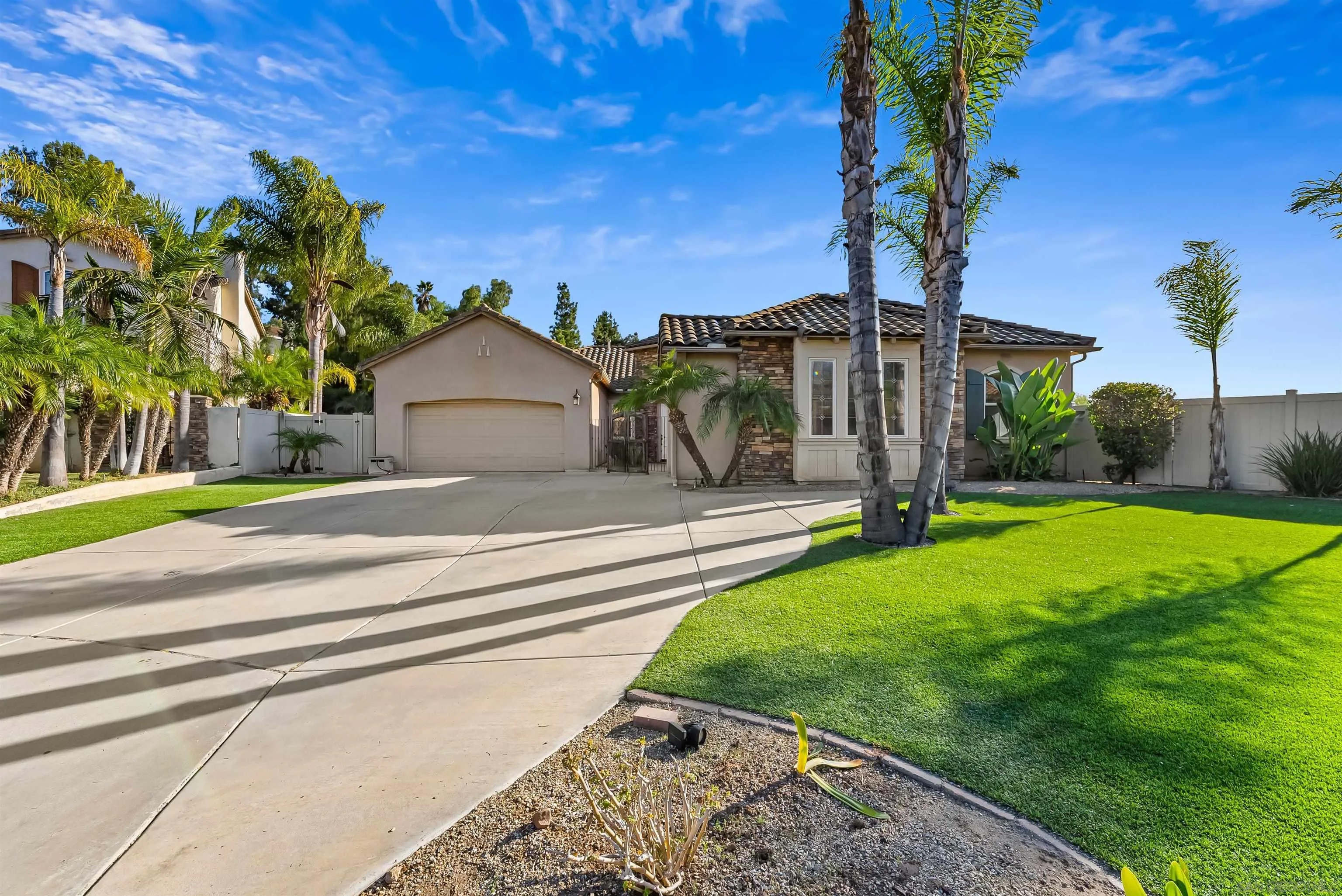 2157 Hidden Springs Dr