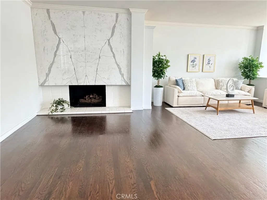 17350 W Sunset