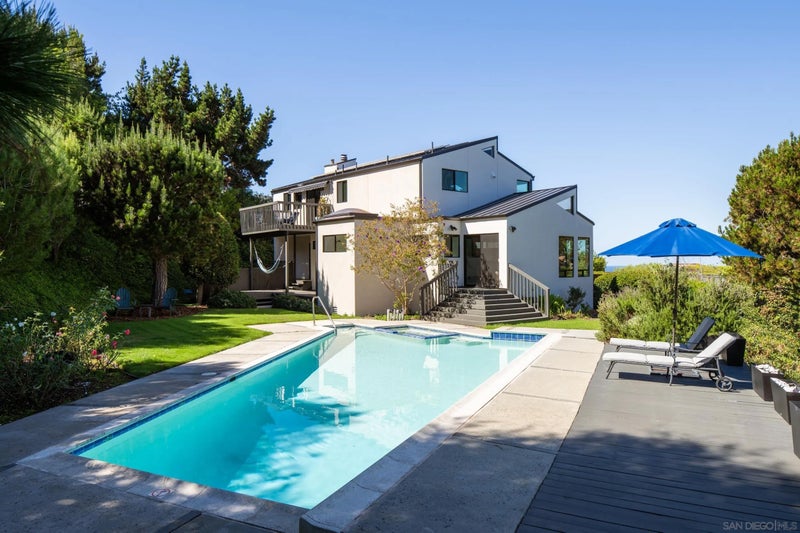 2551 Via Viesta