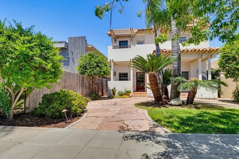 862 G Ave.