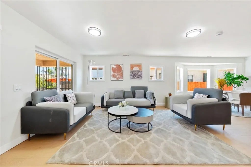 1132 W 55th Street