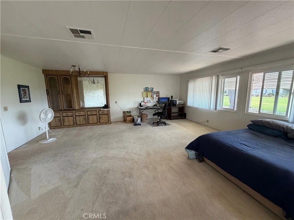 5001 W Florida 452