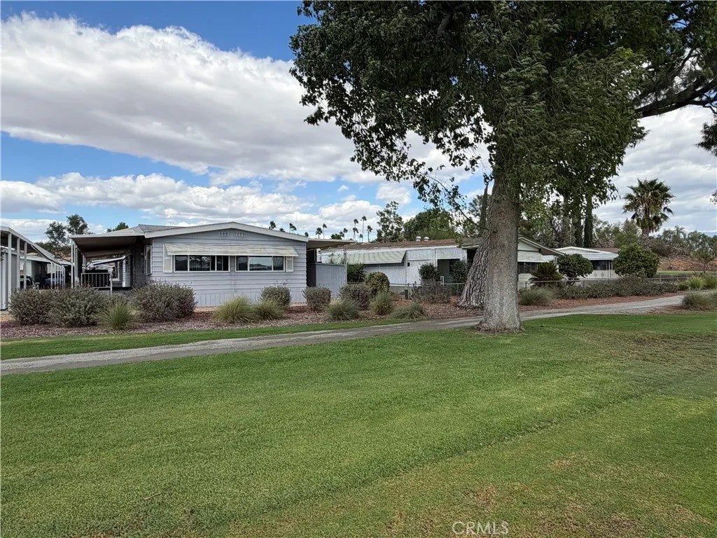 5001 W Florida 452