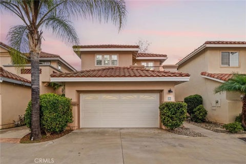 Photo of 35 Via Encanto, Rancho Santa Margarita, CA 92688 (MLS # OC26120802)