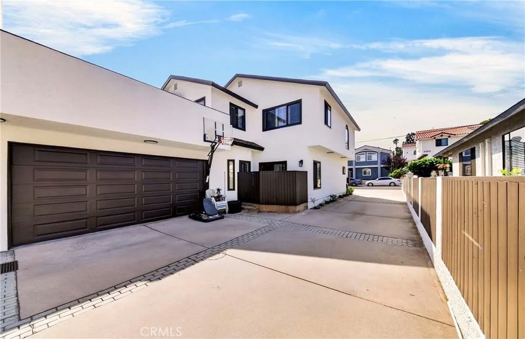 2405 Clark Lane A