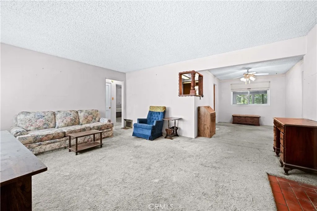 631 N Evergreen Street