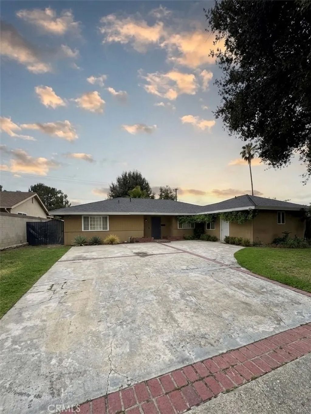 Photo of 524 E Ghent, San Dimas, CA 91773 (MLS # CV26071500)