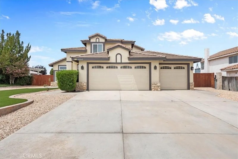 12242 San Ysidro