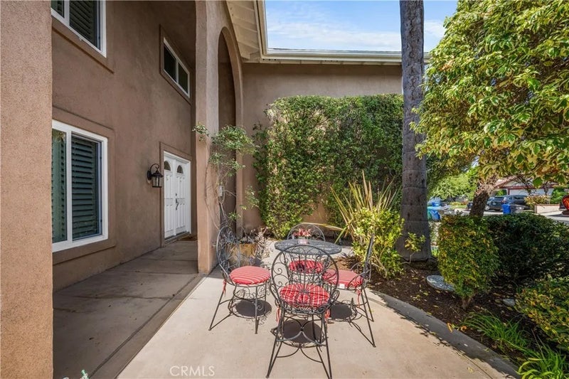 3261 Lilly Avenue