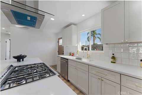 Tiny photo for 755 W Citrus Edge St, Glendora, CA 91740 (MLS # CV25251960)