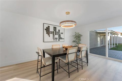 Tiny photo for 755 W Citrus Edge St, Glendora, CA 91740 (MLS # CV25251960)