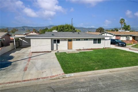 Photo of 755 W Citrus Edge St, Glendora, CA 91740 (MLS # CV25251960)
