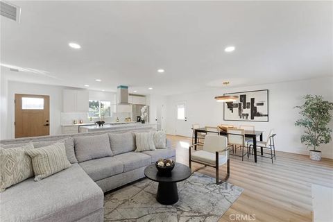 Tiny photo for 755 W Citrus Edge St, Glendora, CA 91740 (MLS # CV25251960)