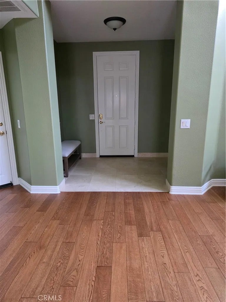 27139 Tube Rose Street