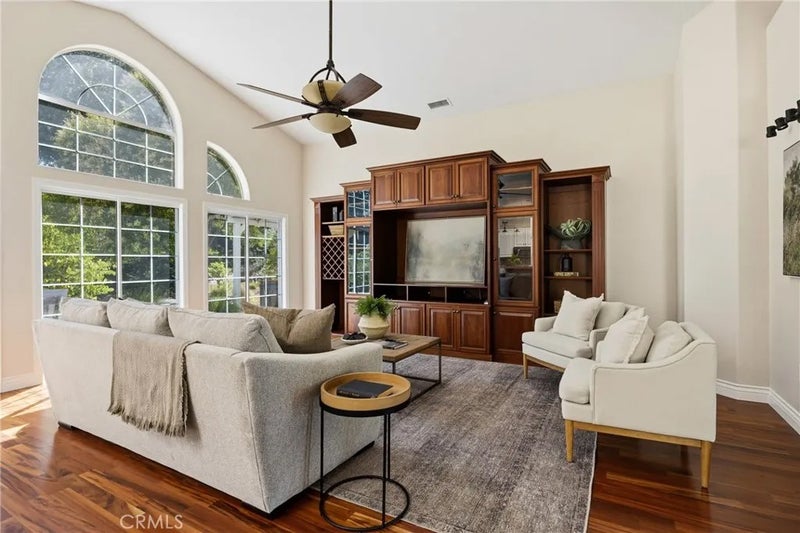 5781 Glenview