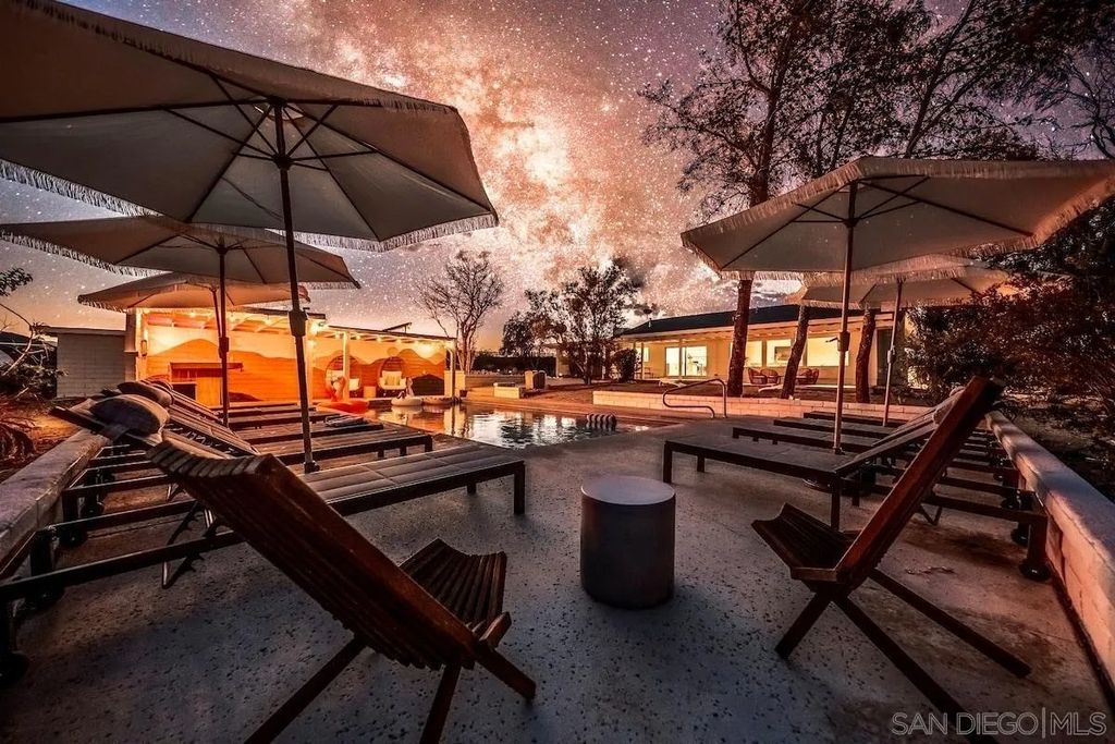 Photo of 3900 Avenida Tortuga, Joshua Tree, CA 92252 (MLS # 260006728)