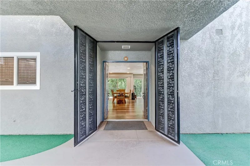 2393 Via Mariposa West 1D