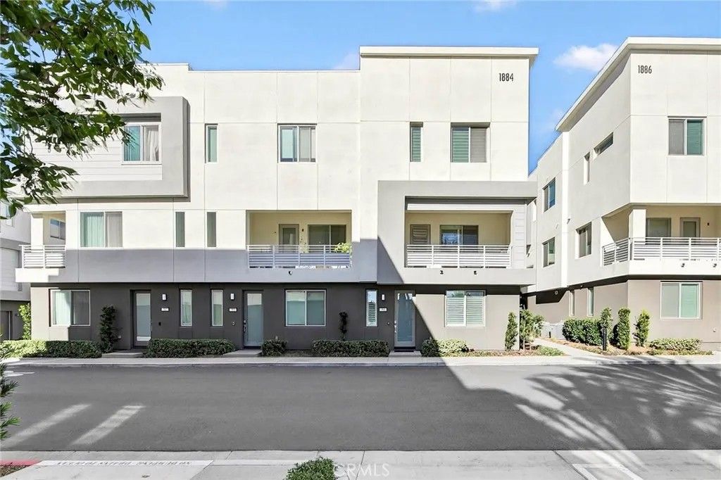 Photo of 1884 S Westside Dr, Anaheim, CA 92805 (MLS # PW25271055)