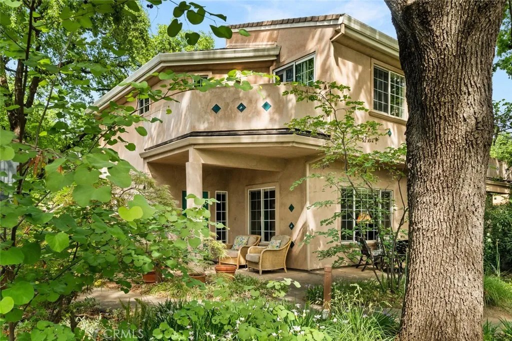 1997 Wild Oak Lane
