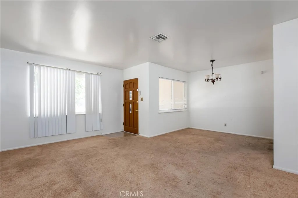 1646 E Avenue Q6