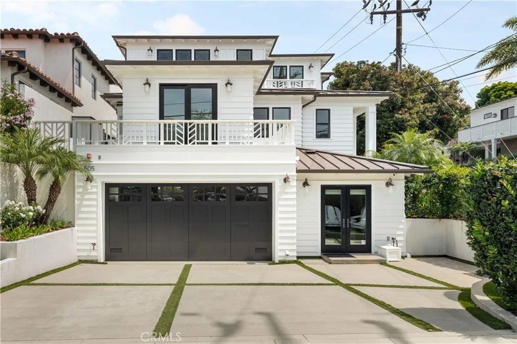 Photo of 505 14th Street, Manhattan Beach, CA 90266 (MLS # SB26086533)