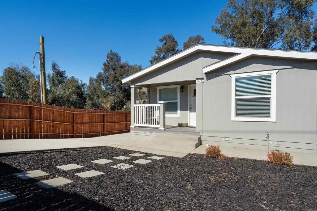 Photo of 36752 Oleander Avenue, Lake Elsinore, CA 92532 (MLS # NDP2601213)