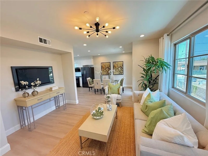 4437 Stewart C
