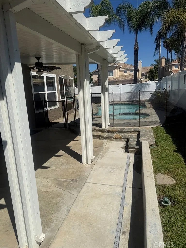 39414 Salinas Drive