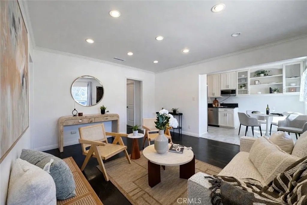 Photo of 1637 Armour Ln, Redondo Beach, CA 90278 (MLS # SB26057000)