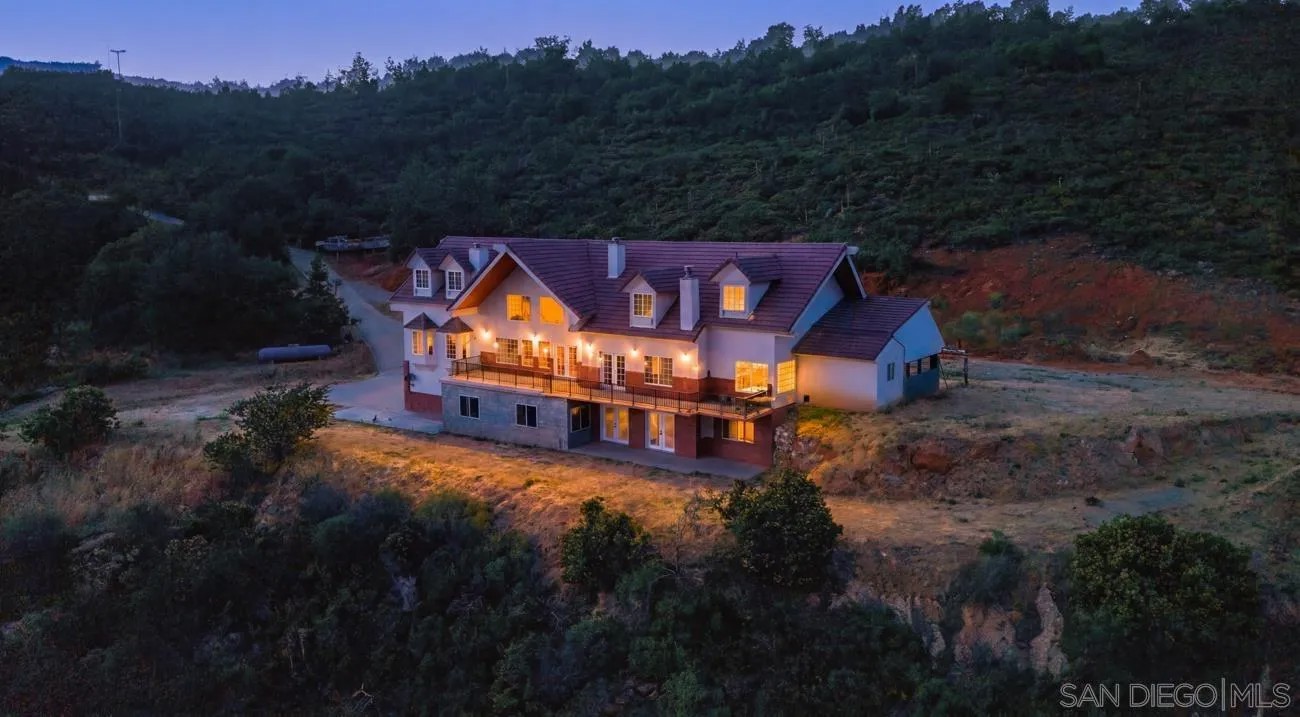 2101 Coulter Lane