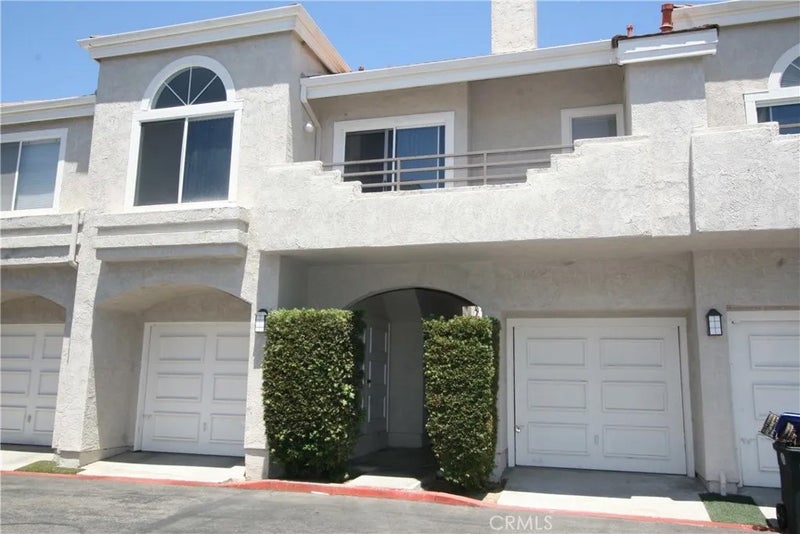 25141 La Jolla F