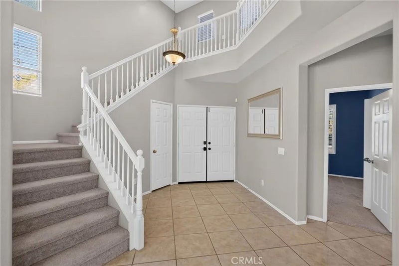 12611 Avocado Way