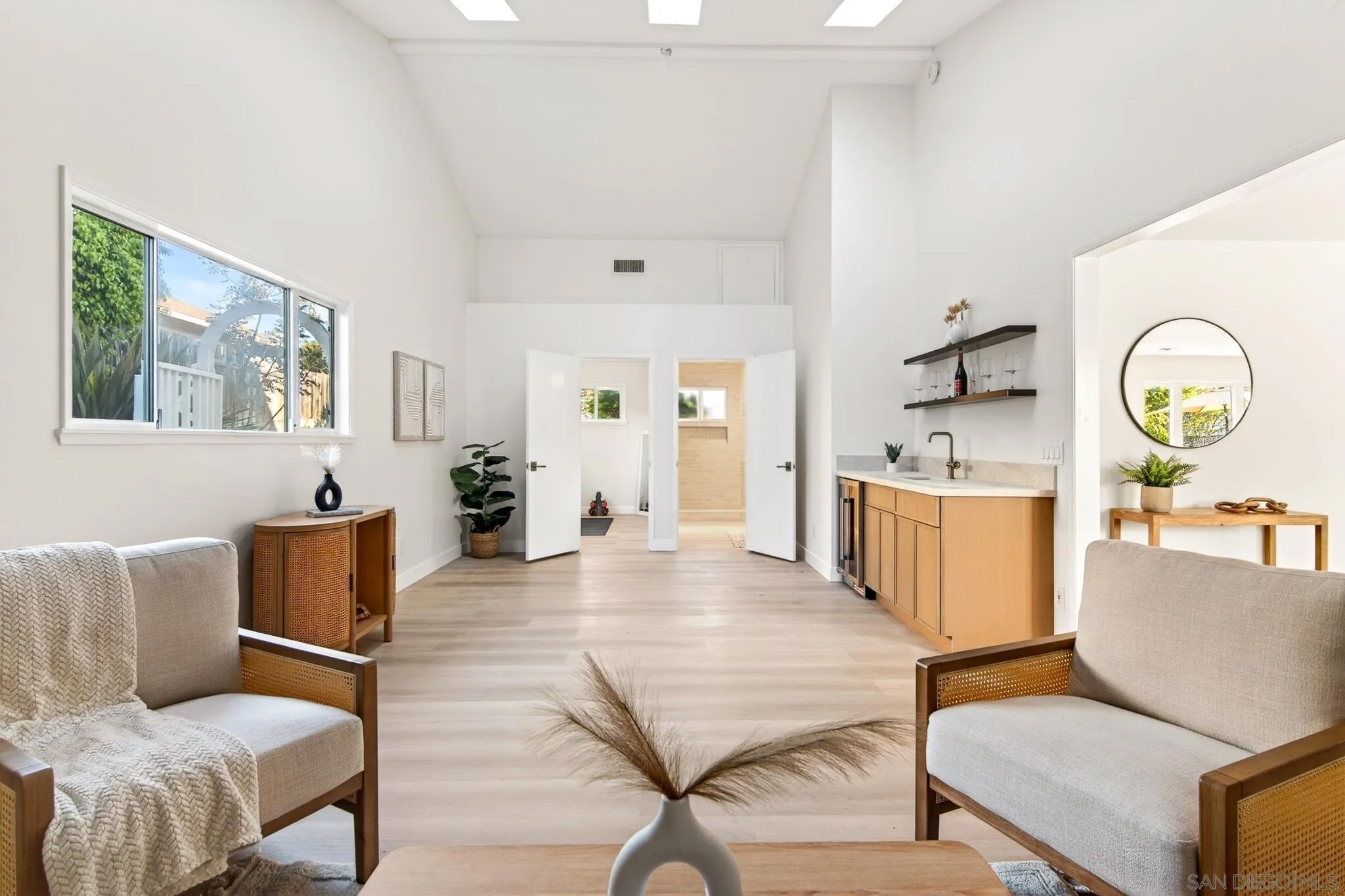 1820 Bienvenida Circle