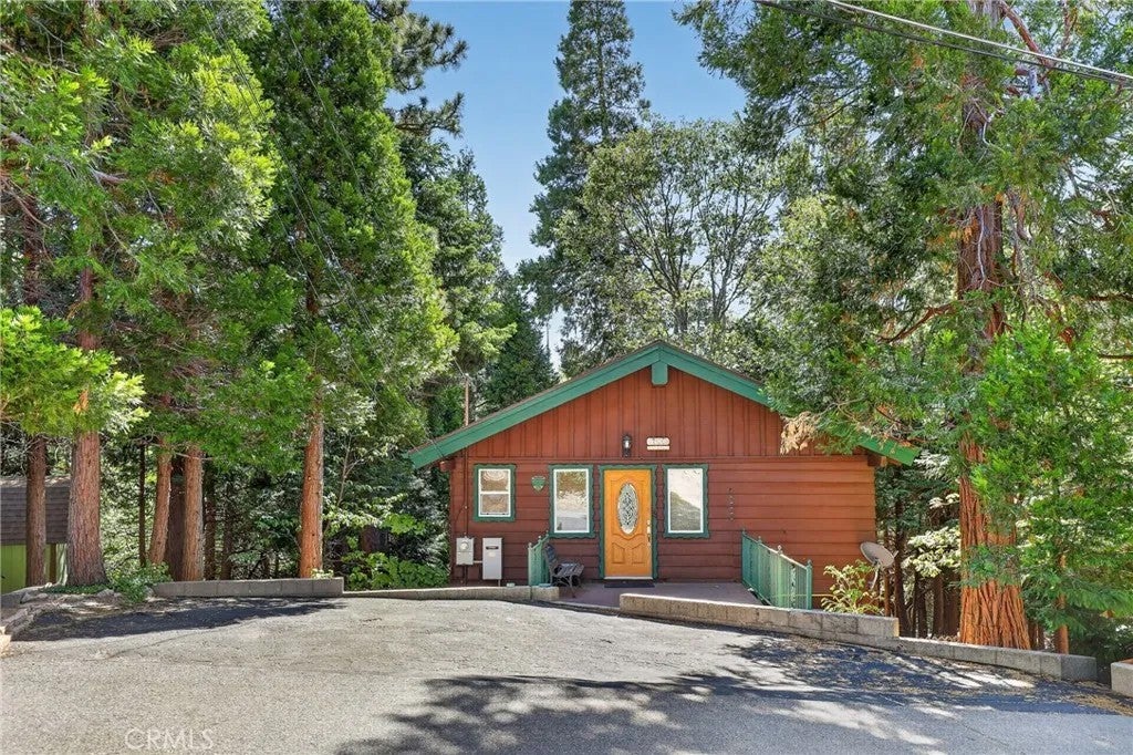 1147 Jungfrau Drive