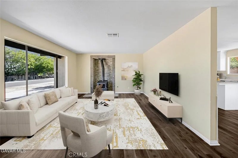 13116 E East Avenue W10