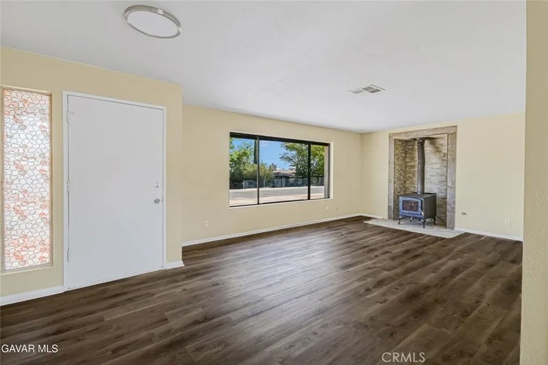 13116 E East Avenue W10