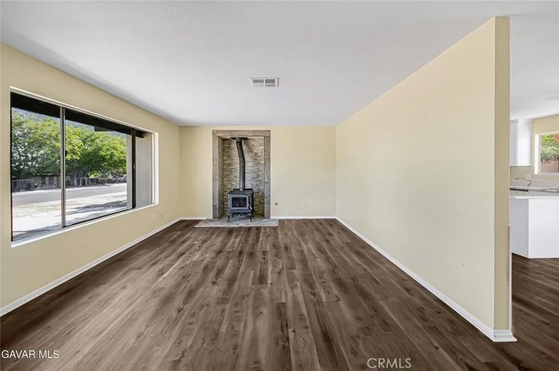 13116 E East Avenue W10
