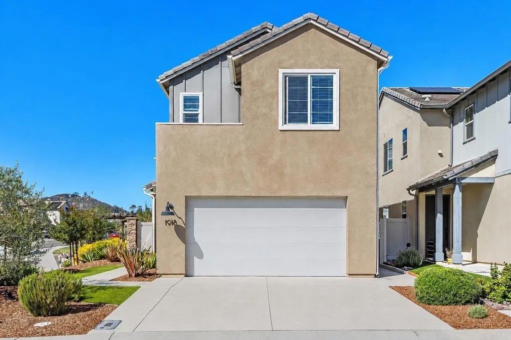 Photo of 1918 Julie Dawn Place, Escondido, CA 92026 (MLS # NDP2604841)