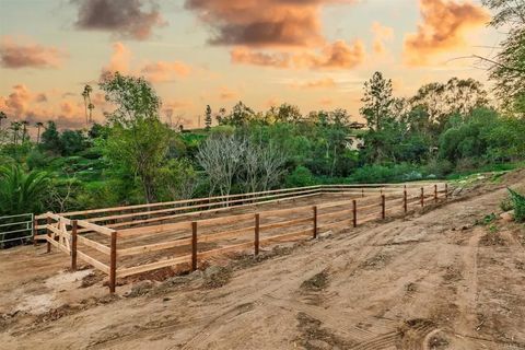 Tiny photo for 2951 Anaheim St, Escondido, CA 92025 (MLS # NDP2601598)